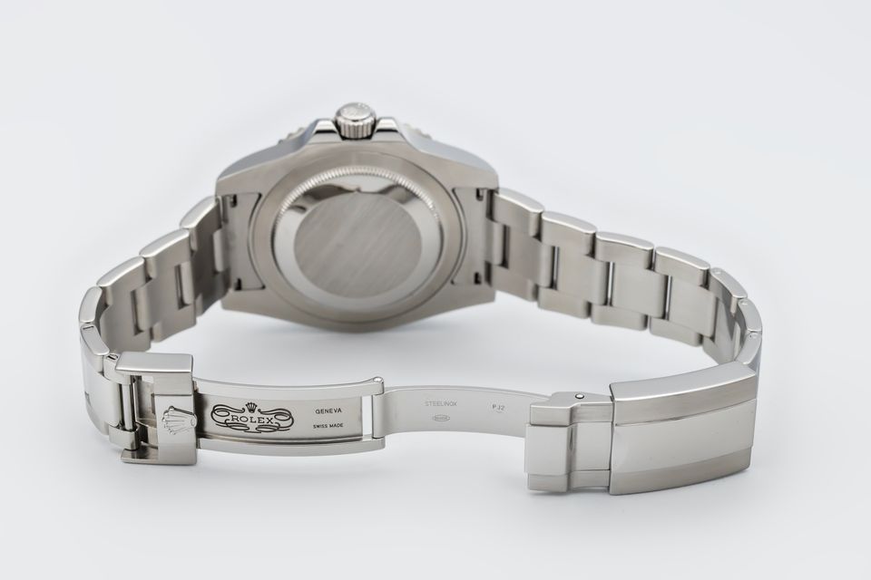 Rolex GMT Master II 116710 LN Image 4